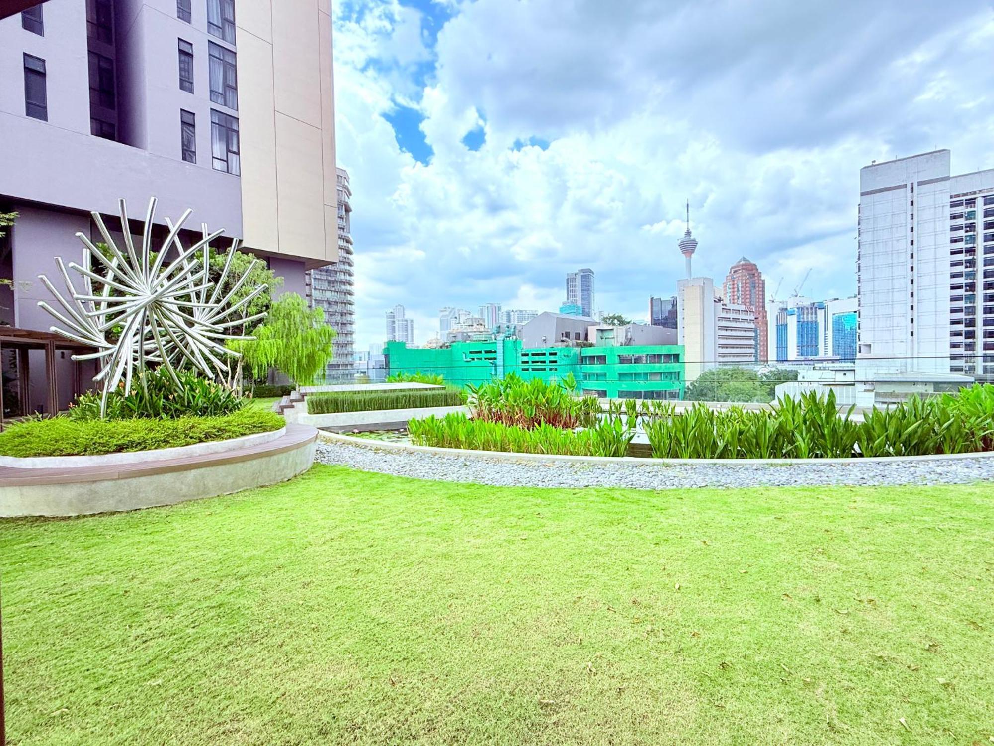 Luxury Bukit Bintang At Axon Kl Pavilion Hotel