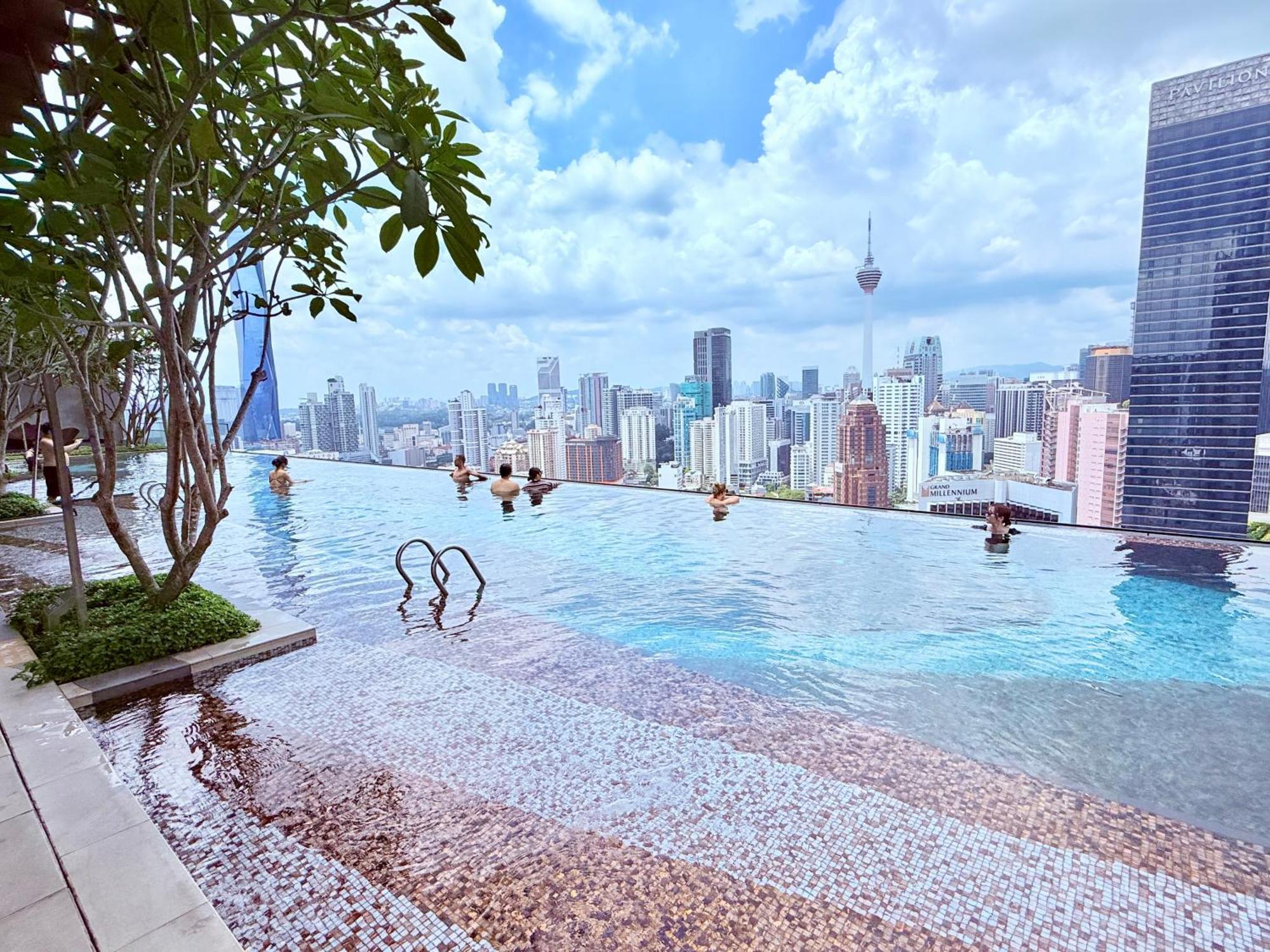 Luxury Bukit Bintang At Axon Kl Pavilion Hotel 5*