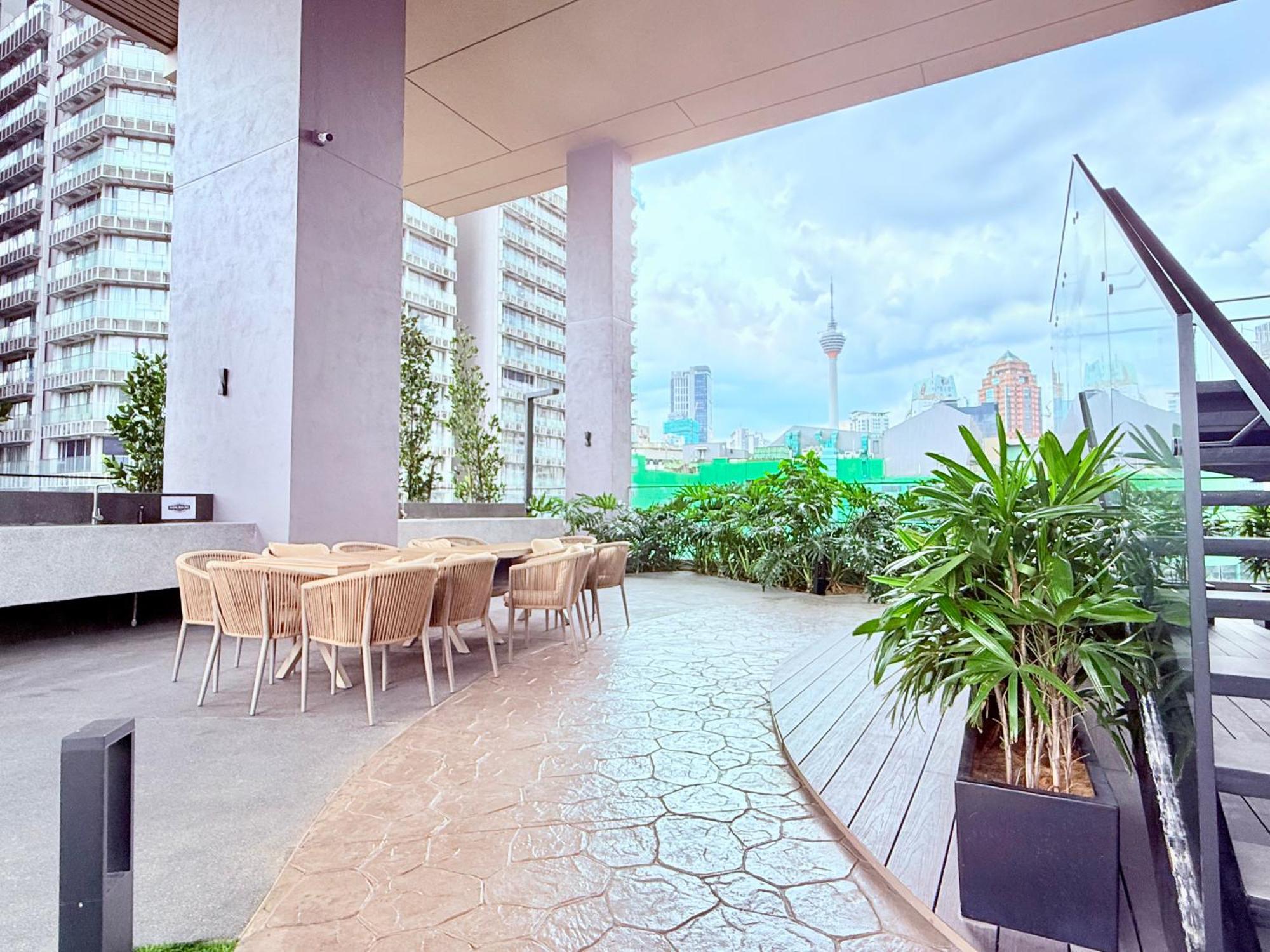 Hotel Luxury Bukit Bintang At Axon Kl Pavilion 5*