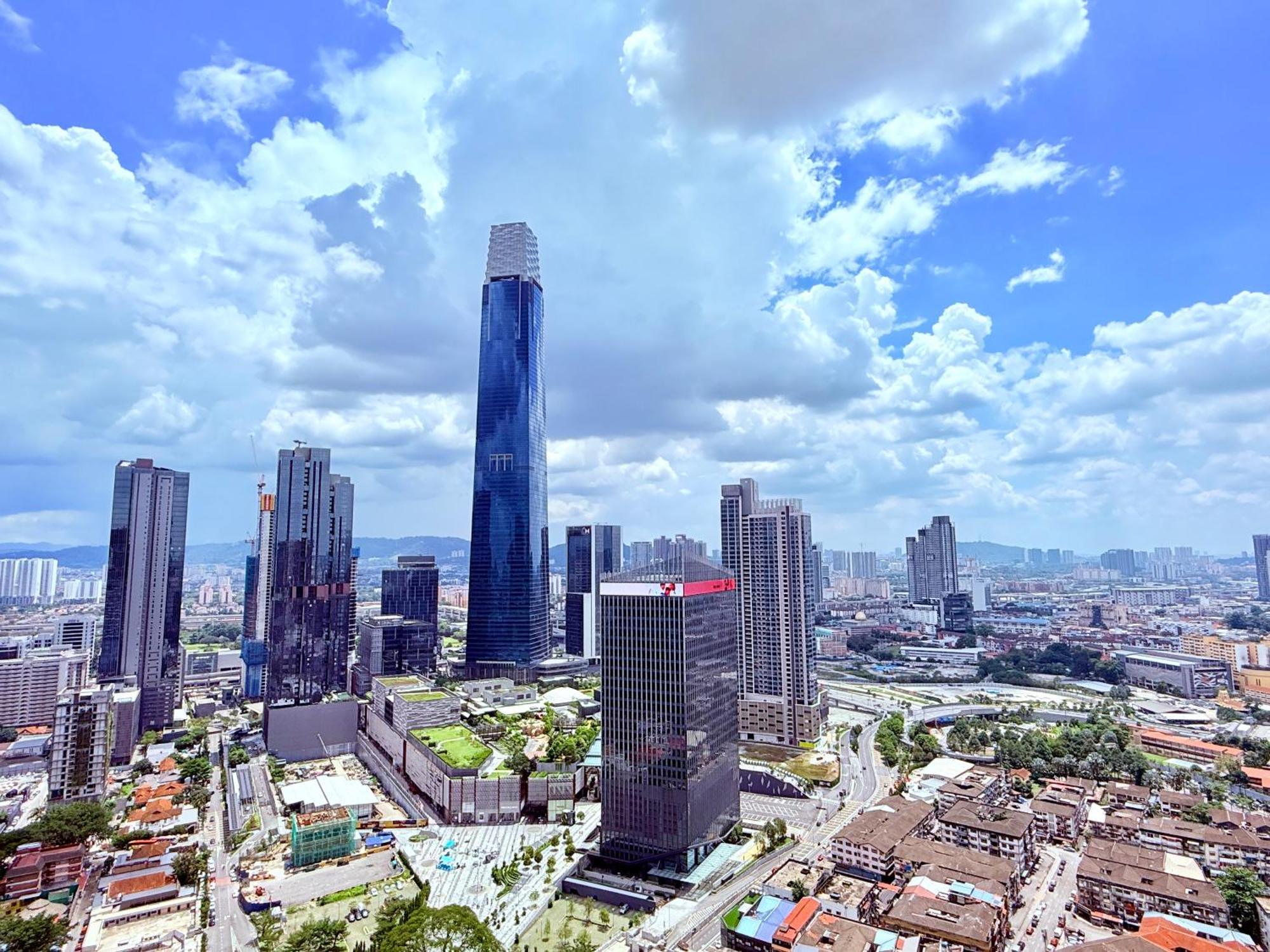 Luxury Bukit Bintang At Axon Kl Pavilion Hotel