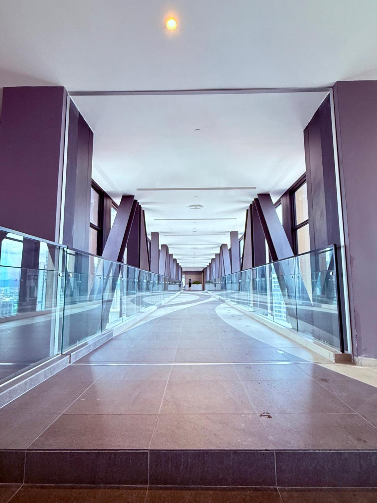 Luxury Bukit Bintang At Axon Kl Pavilion Hotel